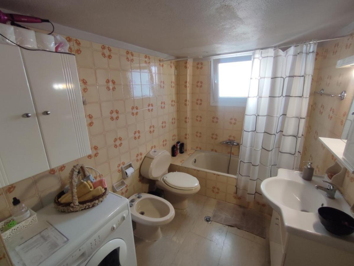 Appartement 2 Br110 Sqm Free Parking Full Clima à Patras Extérieur photo